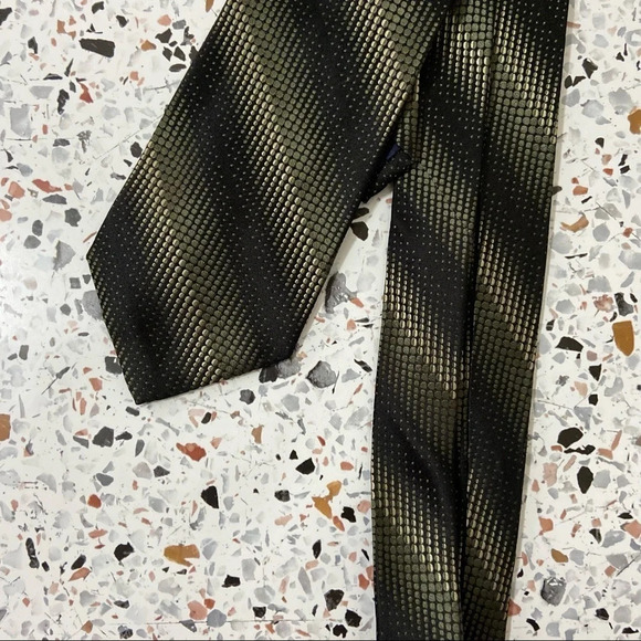 100% SILK NECK TIES LOT OF 3 W/HANGER MIX BRAND STAFFORD JAY JACOBS KENNETH COLE - Picture 9 of 11